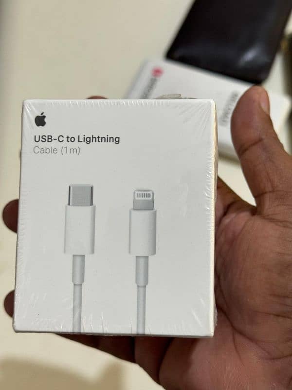 iphone 14pro max original charger 3