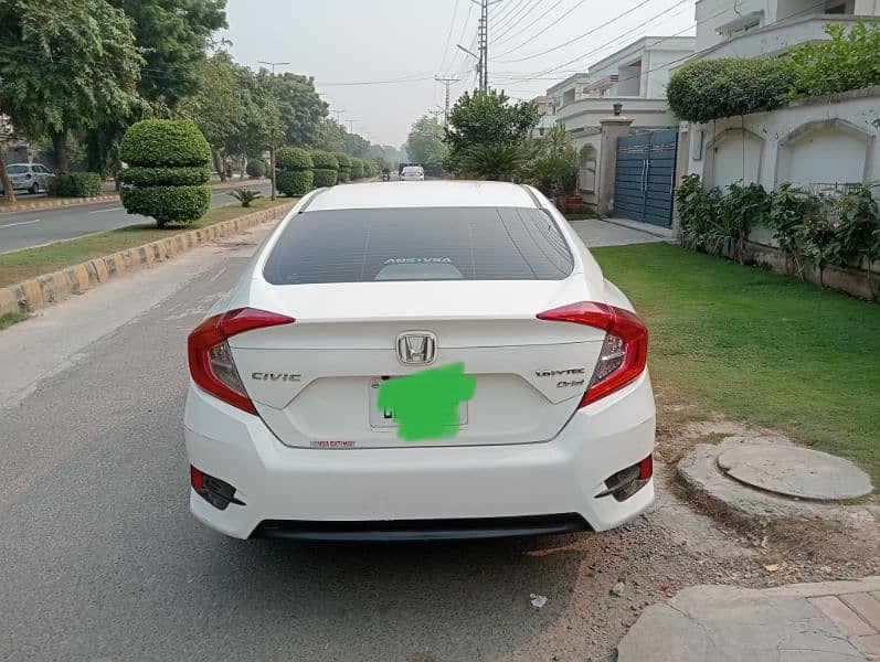 Honda Civic Oriel 2017 10