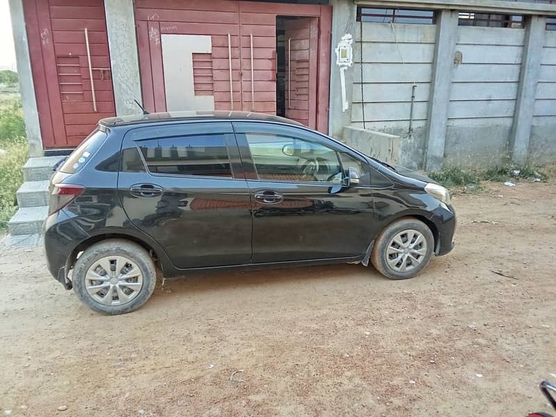 Toyota Vitz 2014 16