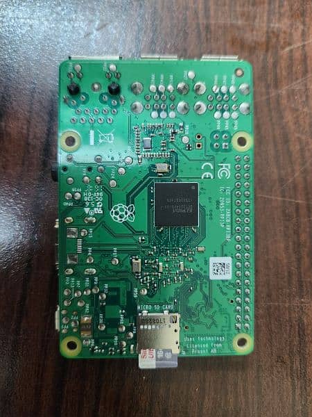 Raspberry Pi 3 model b+ 1