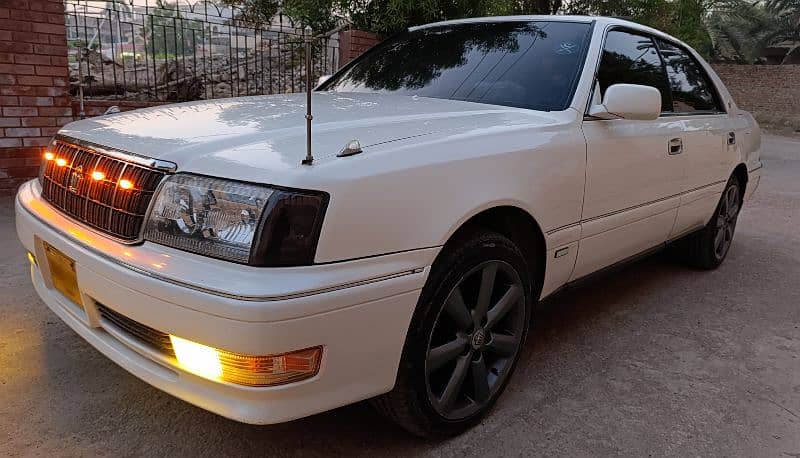 Toyota Crown 1996/2015 10