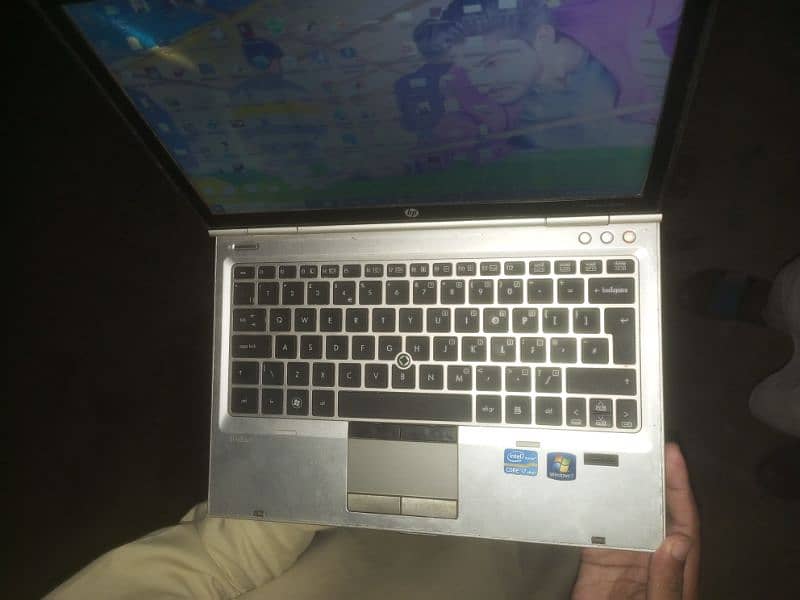 HP laptop 12gb ram 300 gb hard 5