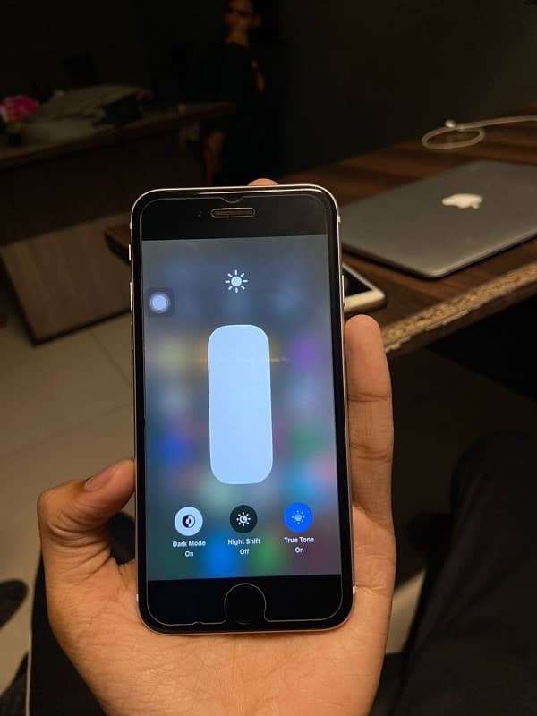 iphone se 2022 full new condition 1