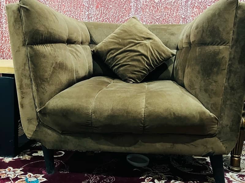 five seater wooden sofa for sale 3