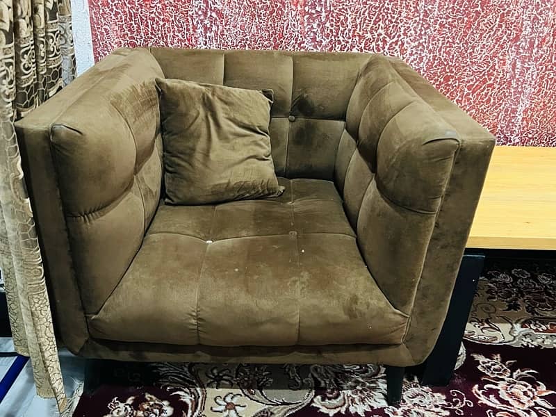 five seater wooden sofa for sale 4