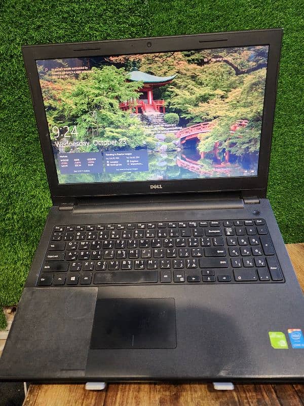 Dell 17 inch laptop for sale 1