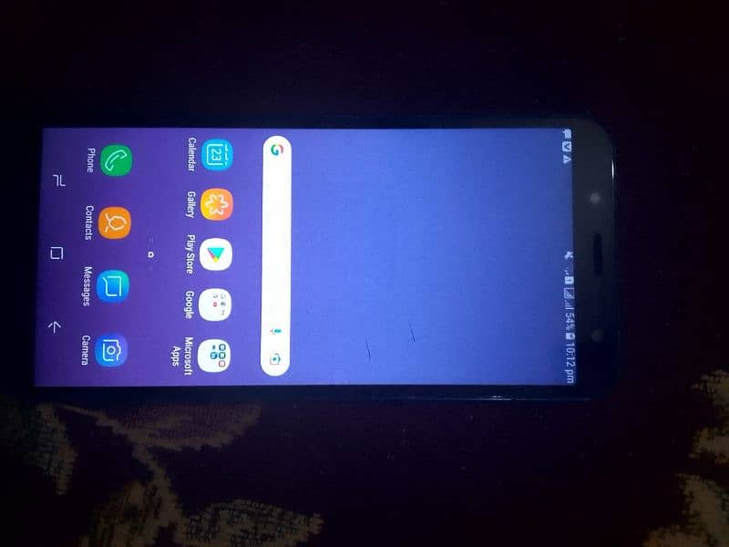 Samsung j600 0