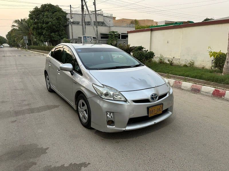 Toyota Prius S LED 1.8 1