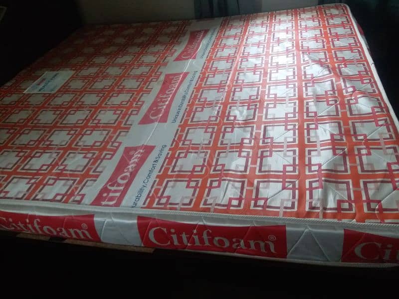 urgent sale mattress king size medicated 0