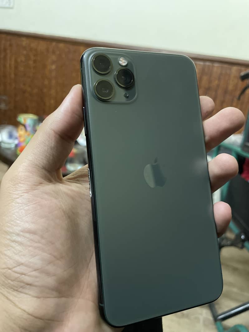 IPhone 11 Pro Max JV 64 GB Whatsapp Me 1