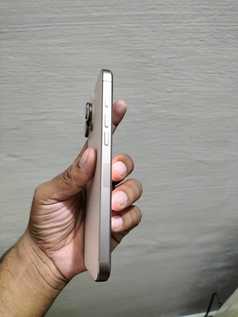 Iphone 16 pro max - LLA - 512GB - Desert Titanium - Condition 10/10++ 3