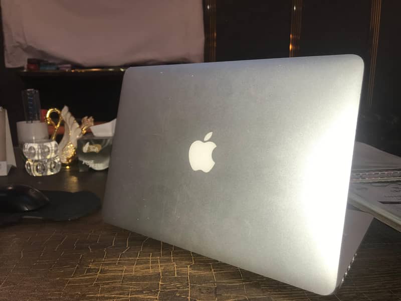 MacBook Pro 13" (2015) - 8GB RAM, 256GB SSD - Excellent Condition! 9