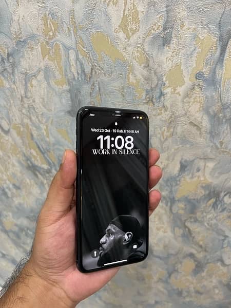 Iphone 11 pro max Pta Approved 2