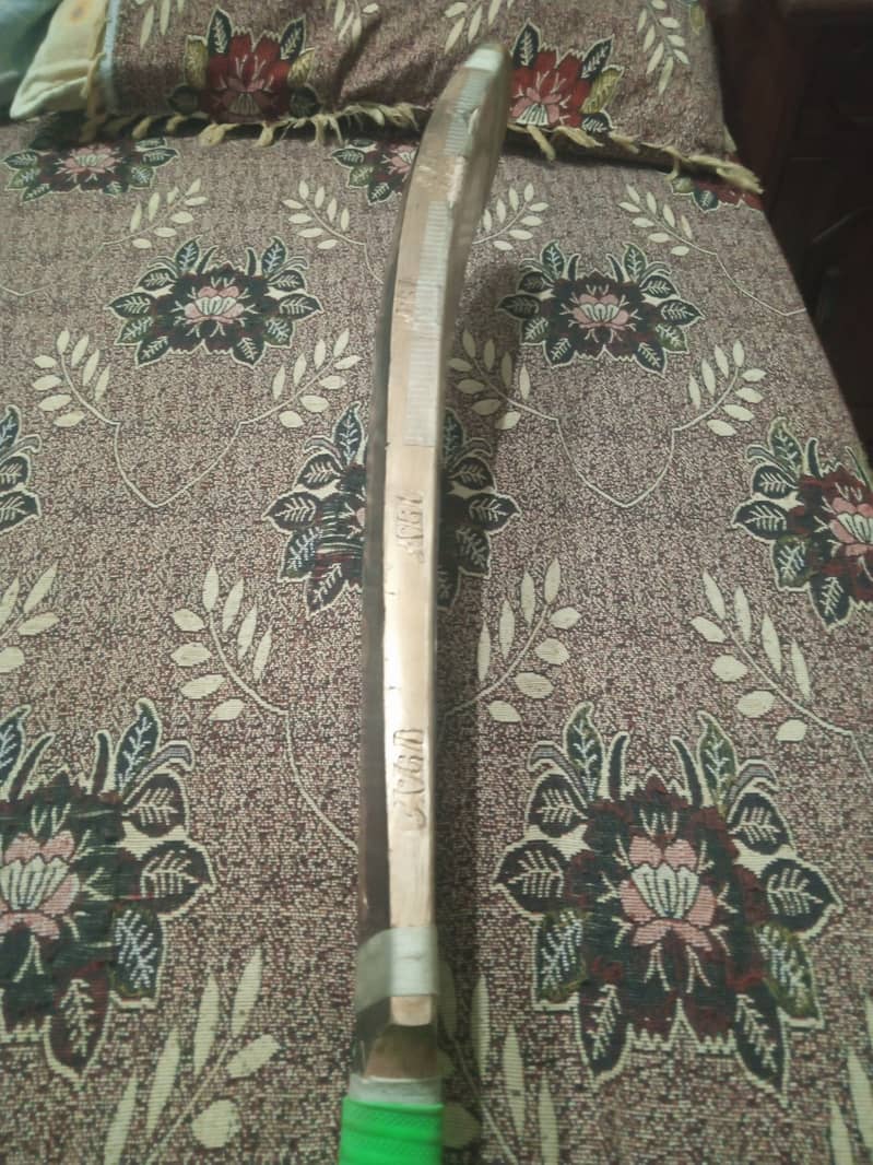 Sirilankan Wood Ali sports brand bat New condition 3