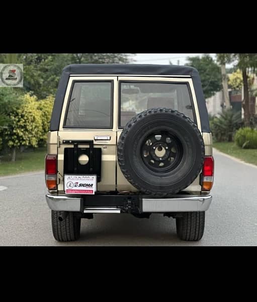 Toyota Land Cruiser 1986 6