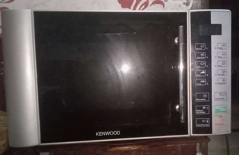 Kenwood microwave oven for sale best condition MW757 2