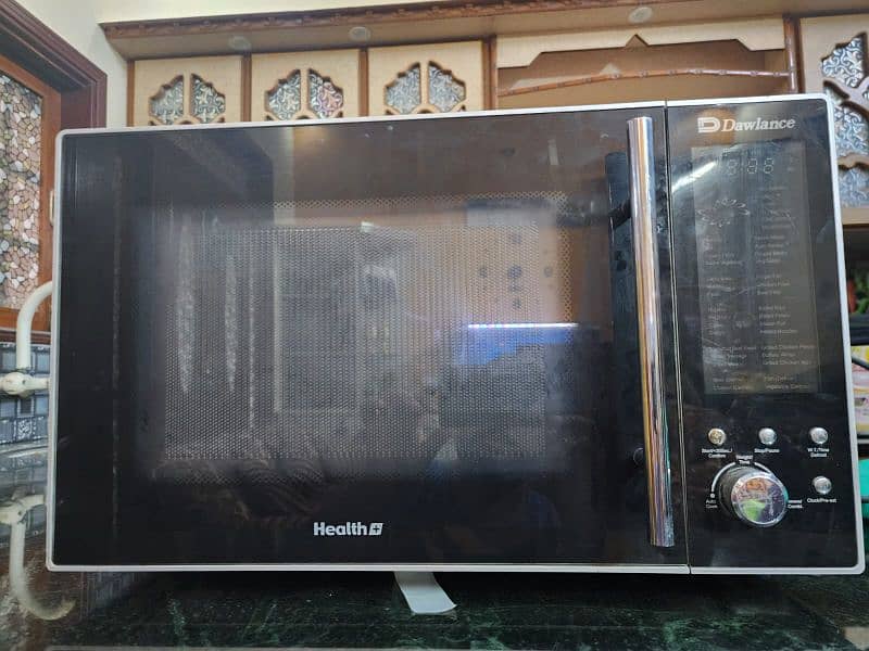 Dawlance Microwave Oven 131 HP Grilling 1