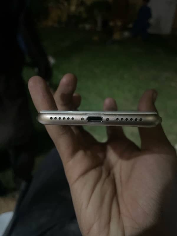 iphone 8 non pta EXCHANGE POSSIBLE 5