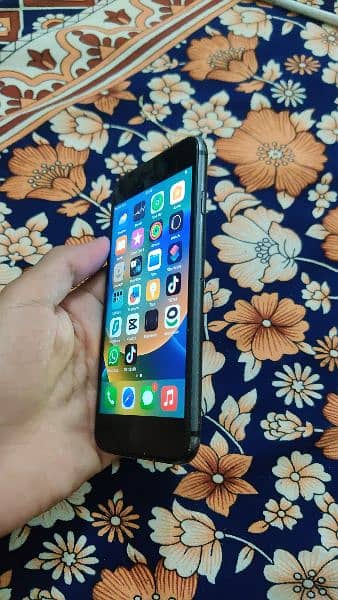 Iphone 8 256 GB NON PTA 3