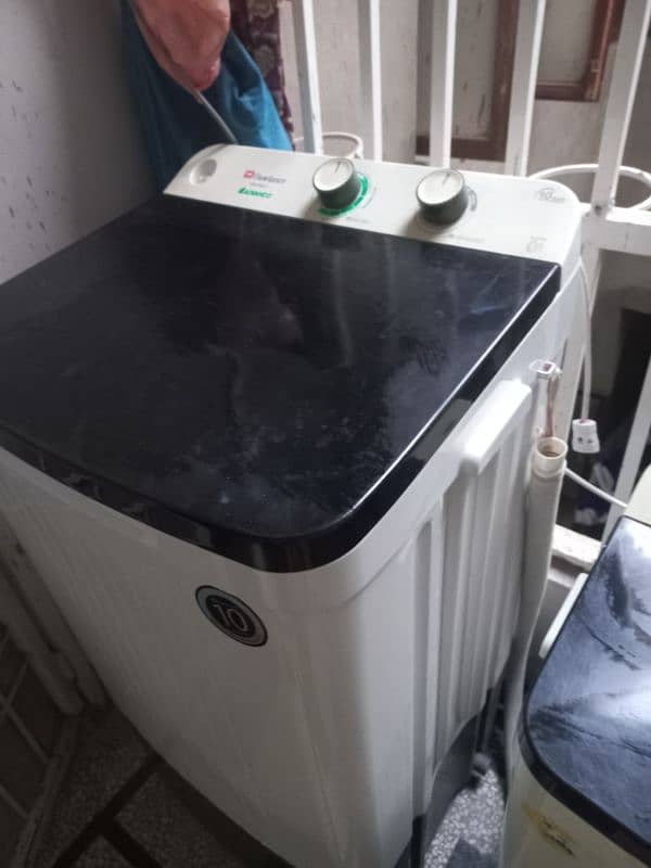 dawlance washing machine and dryer 4