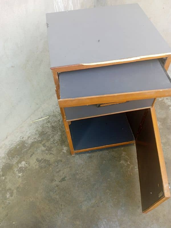 office Cabinet Drawer good condition metal body 2