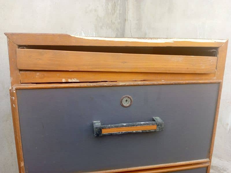 office Cabinet Drawer good condition metal body 6