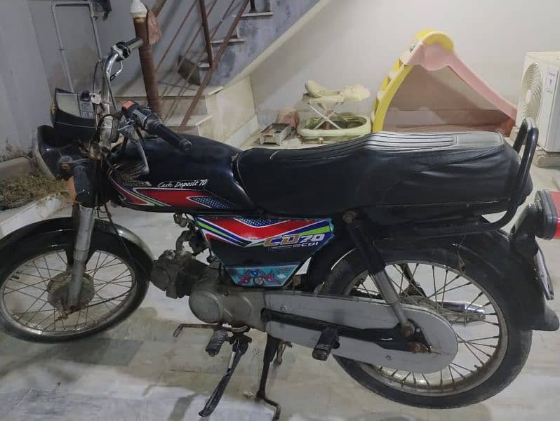 Honda 70 2017 model Karachi no 4