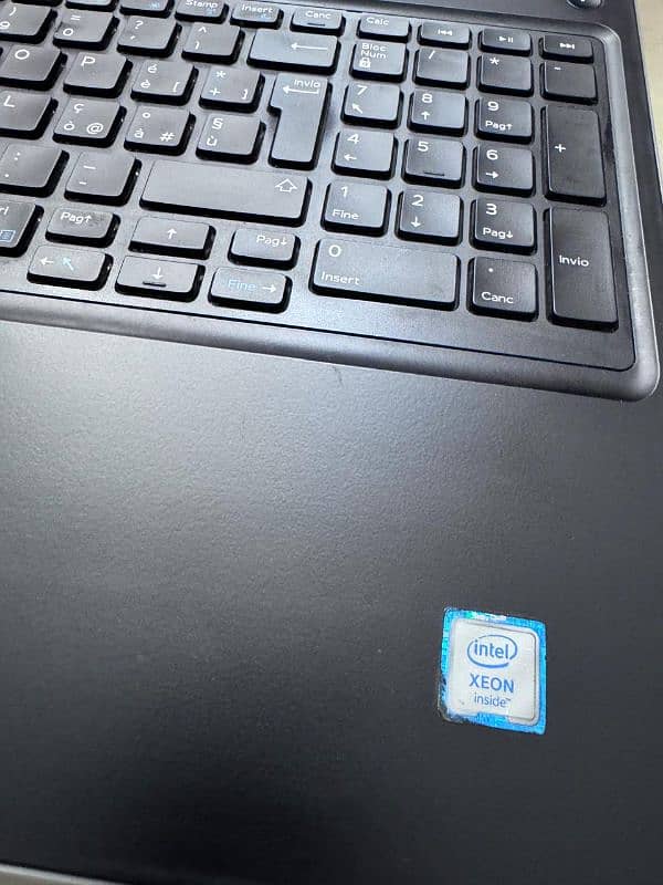 DELL Precision 7510 Intel XEON E3 1535M v5 7