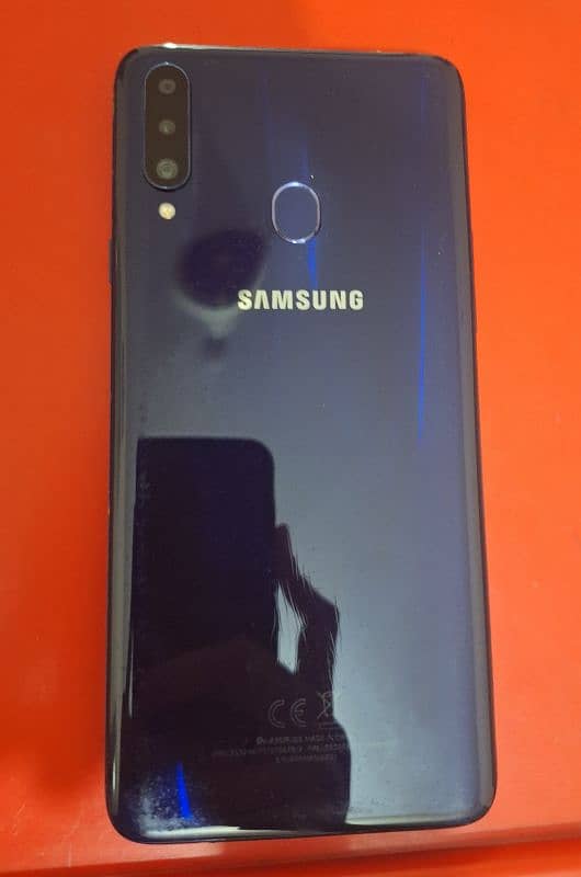 selling Samsung a20s 0