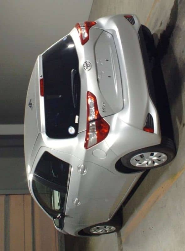 Toyota Vitz 2018 1