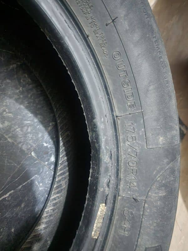 CAR TYRES 1