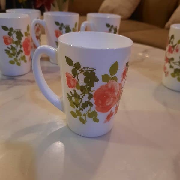 Marble 6 big size Mug single times used bought from UAE 1