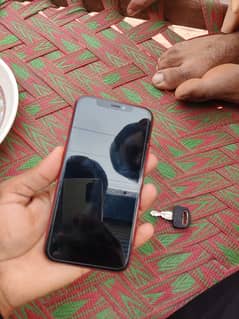 iPhone XR 64 jaw ha whasapp number 0302158657630