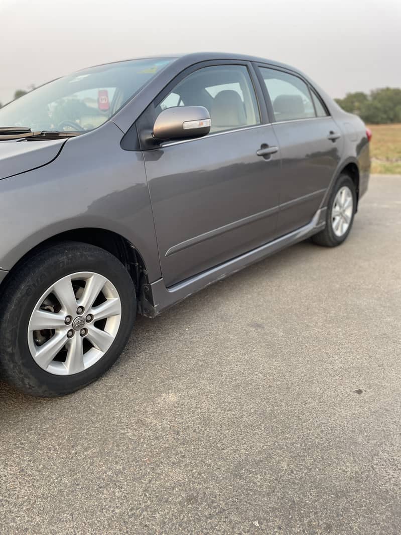 Toyota Corolla Altis 2013 6