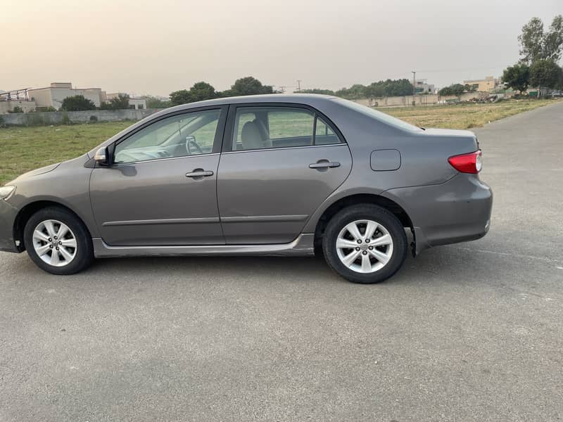 Toyota Corolla Altis 2013 7