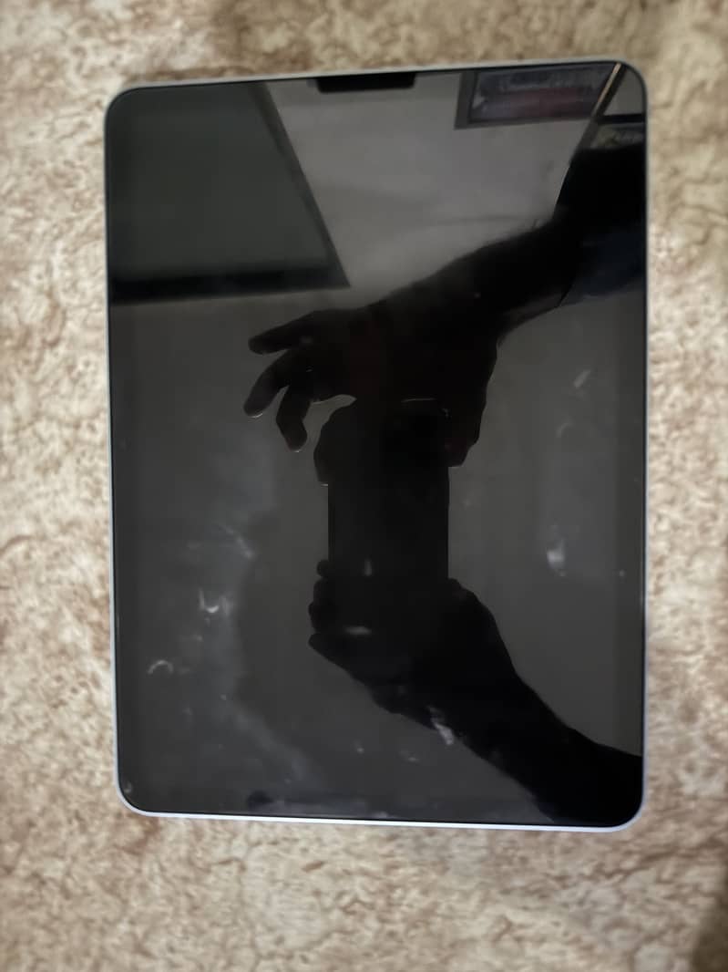 iPad Air M2 chip brand new 1