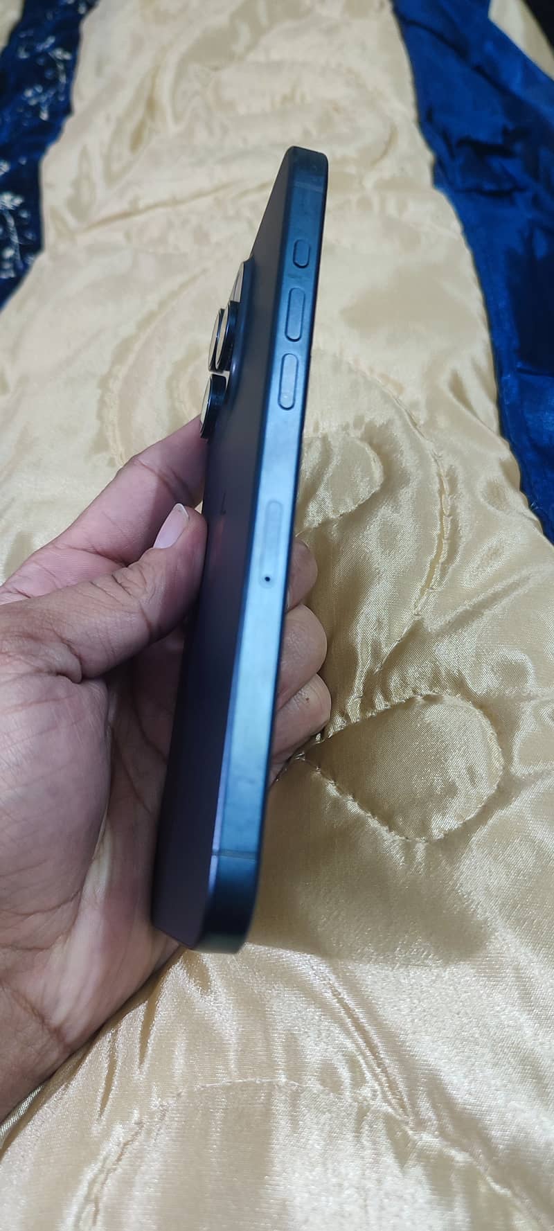 I phone 15 pro max blue titanium 2