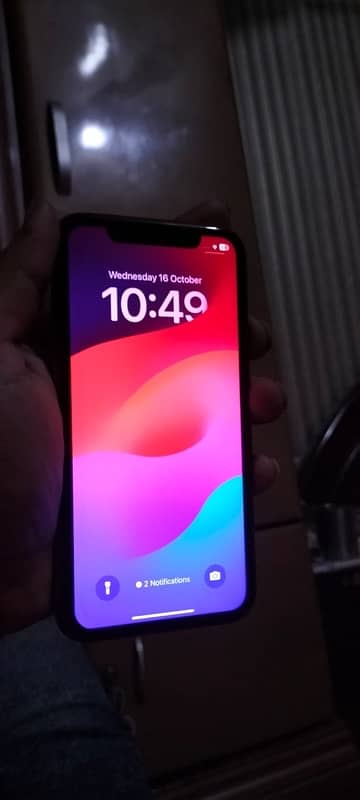 I phone xr water pak 64/gb/ battery 80 //10by 10 0