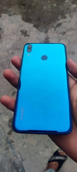 Huawei Y7 prime 4