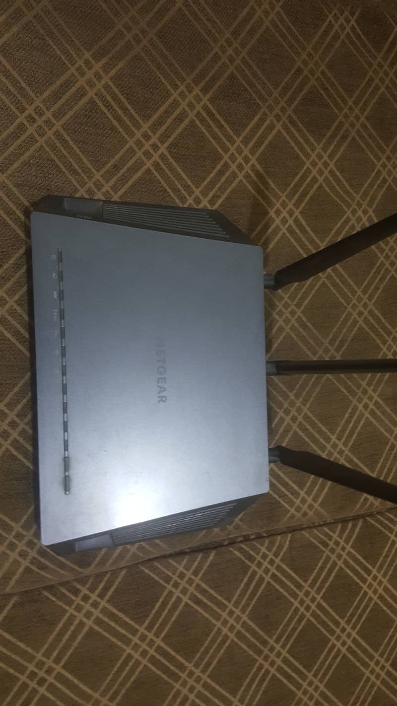 D7000 – netgear  AC1900 WiFi VDSL/ADSL Modem Router 3