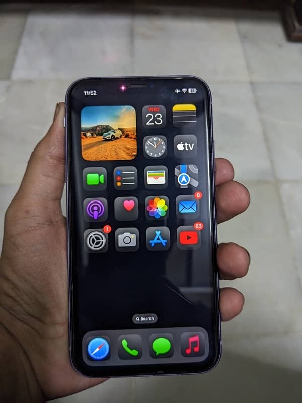 iPhone 11 3