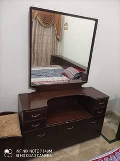 Dressing table