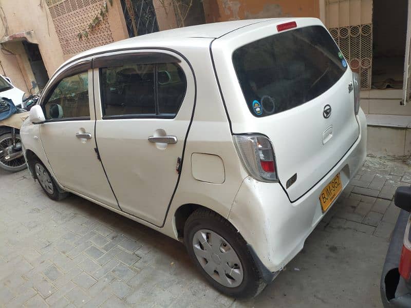 Daihatsu Mira 2017 4