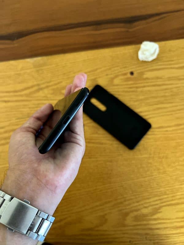 oneplus 8  8/128 water pack  **no exchange**** 5