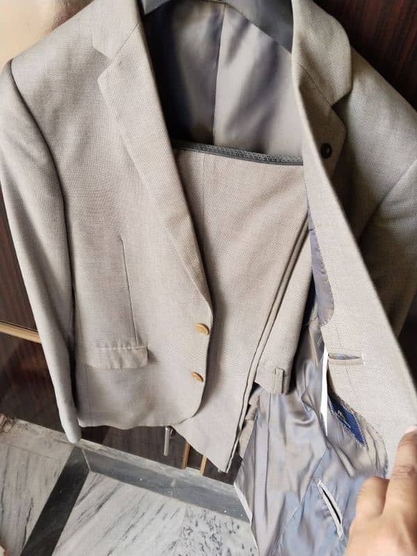 Silver colour 2 piece (pent coat) good stuff 2