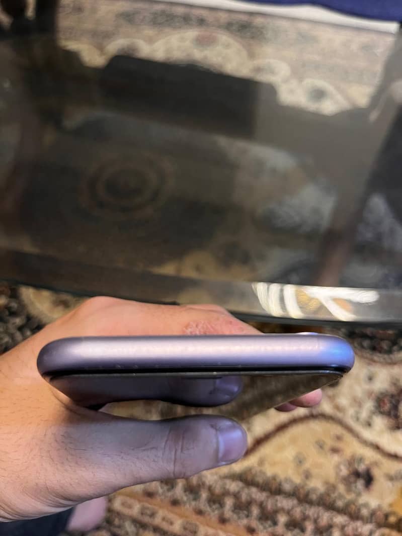 Iphone 11 64gb non pta factory unlocked 4