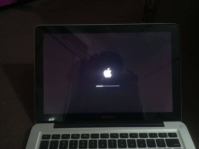 Macbook Pro Late 2011 13Inch For Sale 2