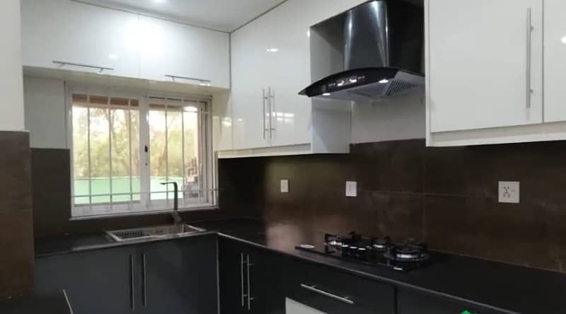 G-11/3 PHA C-Type Fully Renovated Tile Floor Flat For Sale 22