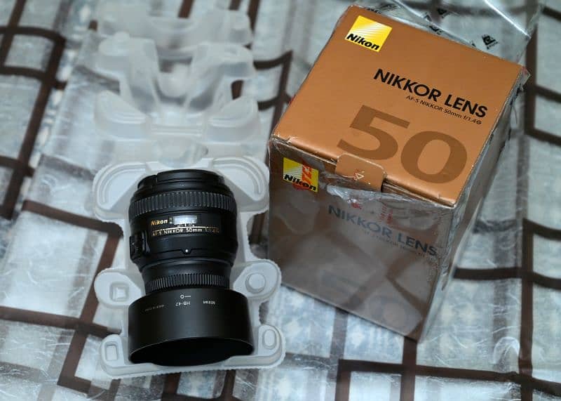 Nikon AF-S Nikkor 50mm f/1.4G Lens 1