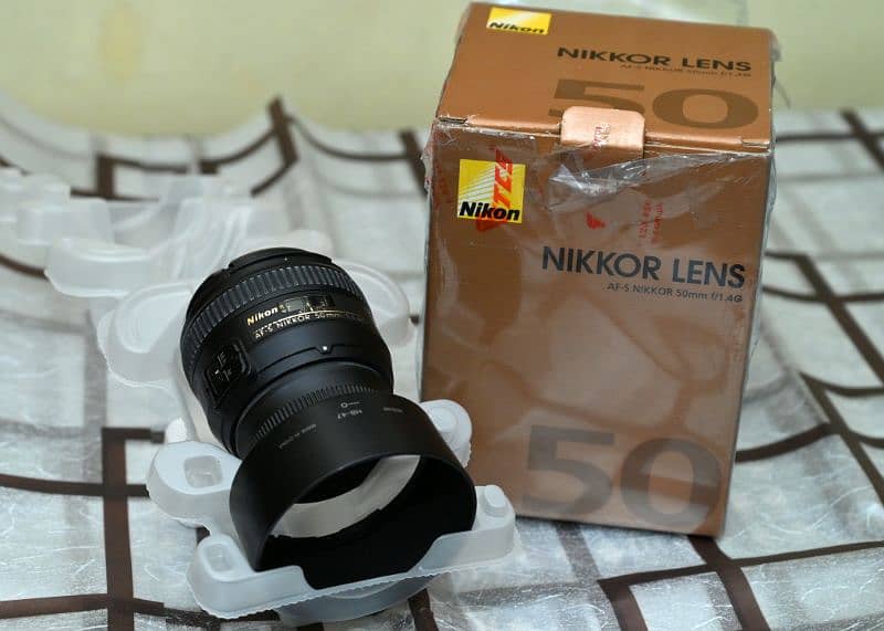 Nikon AF-S Nikkor 50mm f/1.4G Lens 7